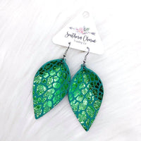 2.5" Metallic Leopard Petals